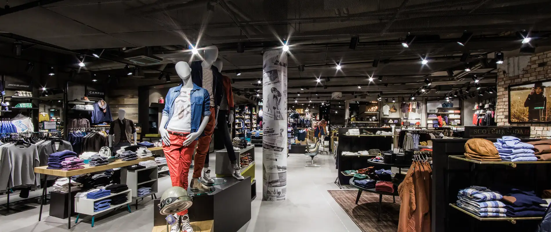 young fashion store - concept development - restructuring of the franchise concept - Angéloz stores Fribourg - shop overview