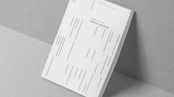 mockup_jahresbericht_cover_web