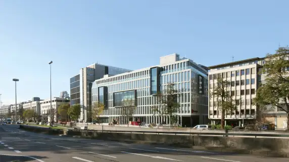 mixed-used building complex - Breuninger Stuttgart - street view