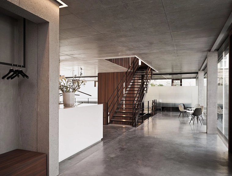 Office building - new construction - according to DGNB Platinum certification - entry situation