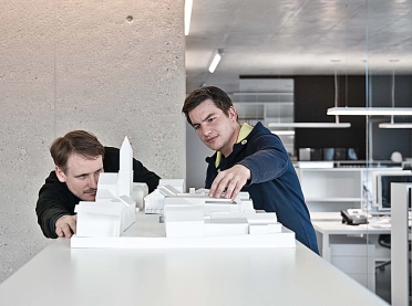 Office building - new construction - according to DGNB Platinum certification - at work