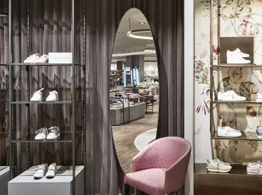 Shoe departments (men & women) at a department store - redesign - CJ Schmidt Husum - materials
