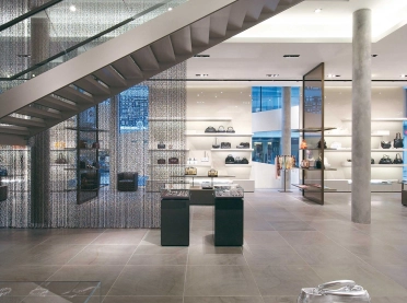 accessories store - New construction - engelhorn - engelhorn acc/es Mannheim - semipermeable dark metal chain curtain - staircase - cubical furniture