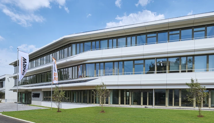 2356p22_enrw_slider_21