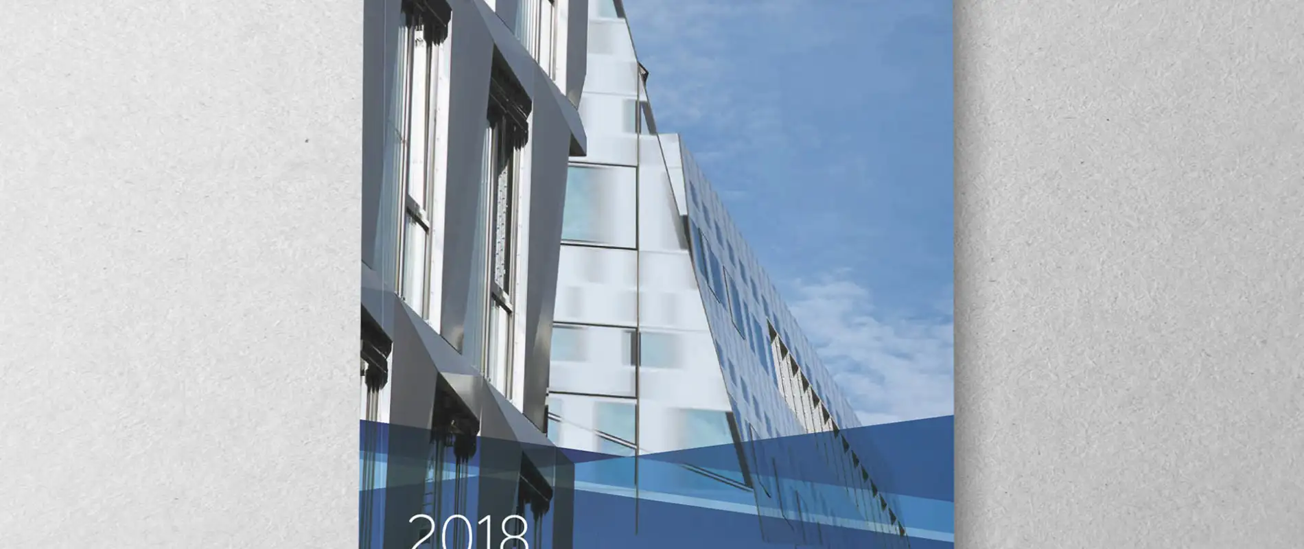 Design, editorial concept - Retail Real Estate Report 2018 - by Colliers International Stuttgart - cover page
