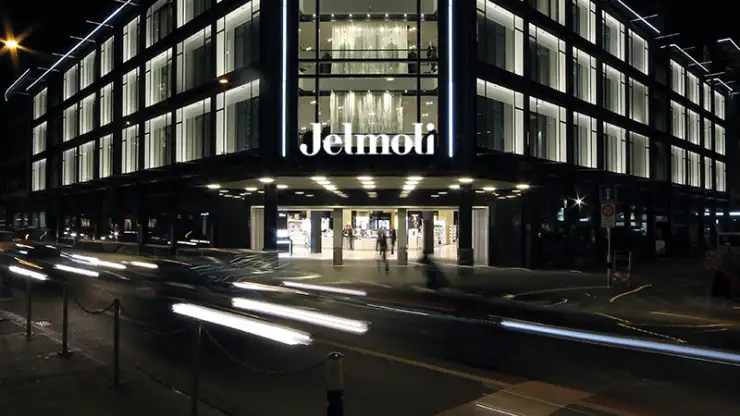 new structuring of the sales area - modern development concept - department store - Jelmoli Zurich - building facade enlighted by night