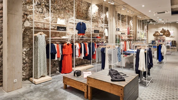 fashion store - new construction - redesign - Juhasz Bad Reichenhall - womens wear - area overview