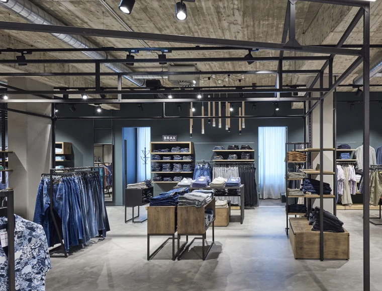 fashion store - new construction - redesign - Juhasz Bad Reichenhall - mens wear department - concrete ceiling -steel columns