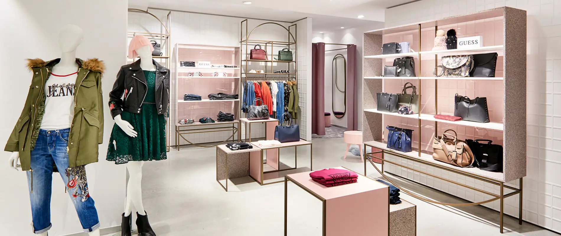 young womens fashion store - complete redesign - Kaiser Freiburg - interior architecture - store overview - pink arrangement boards