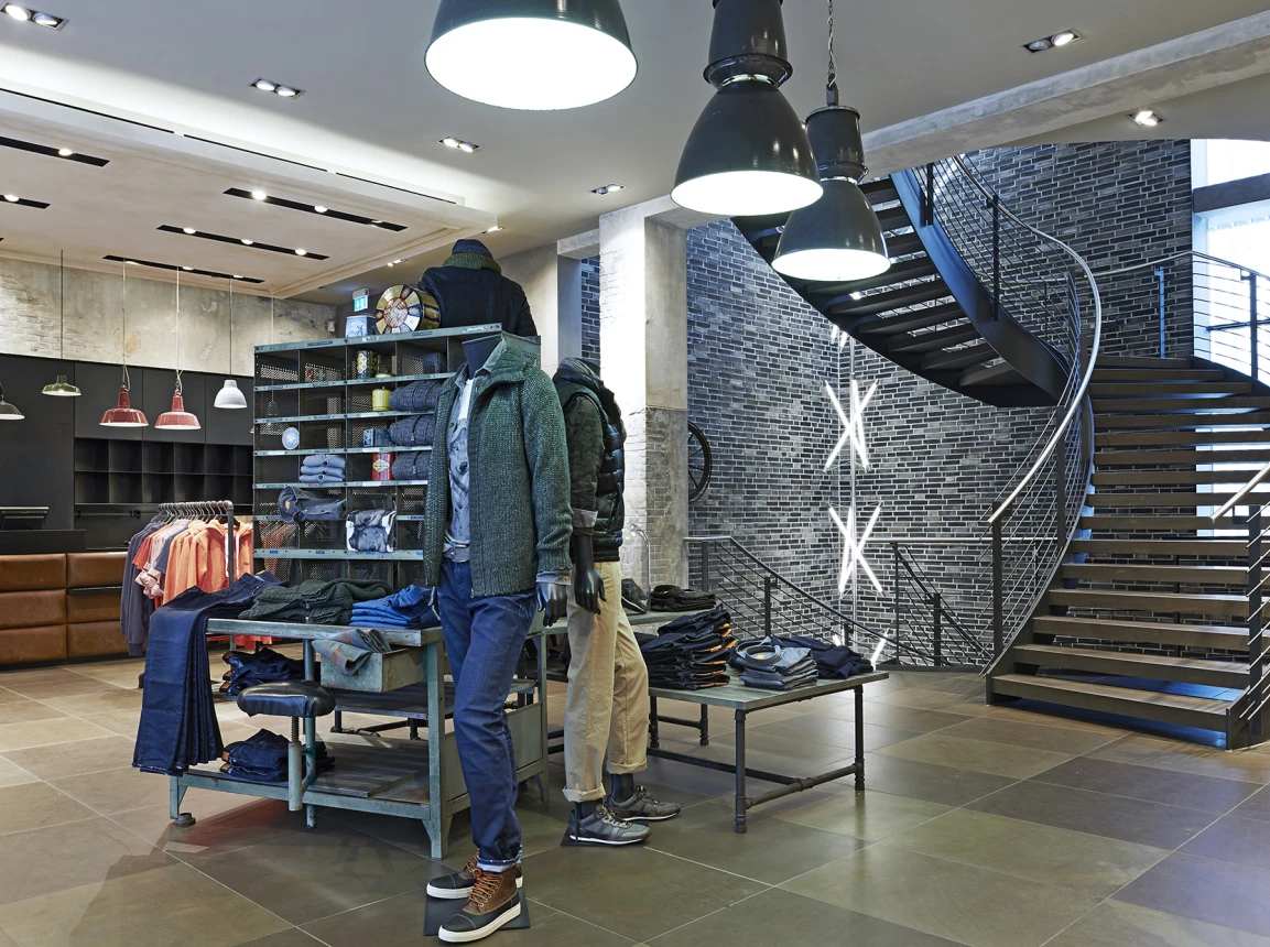 young men's fashion store - Kaiser S1 Freiburg - shop overview - stair