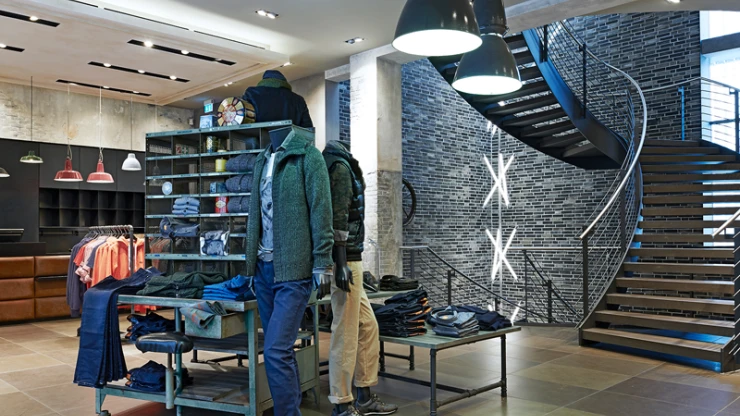 young men's fashion store - Kaiser S1 Freiburg - shop overview - stair