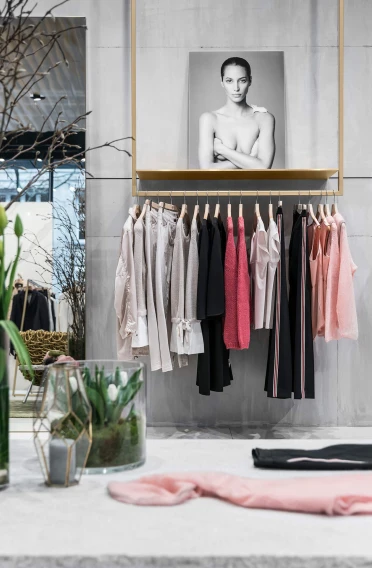 Flagship store - design and complete outfitting - Luisa Cerano Düsseldorf - decoration details