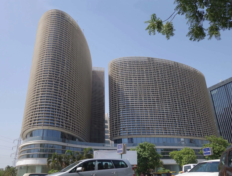 Mondeal Square Ahmedabad Fassade