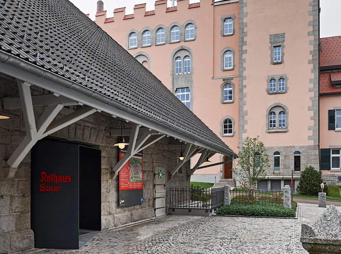 brewery fanshop - beer - conception and realization - Rothaus Grafenhausen - facade with entrance - next to traditional brewery building