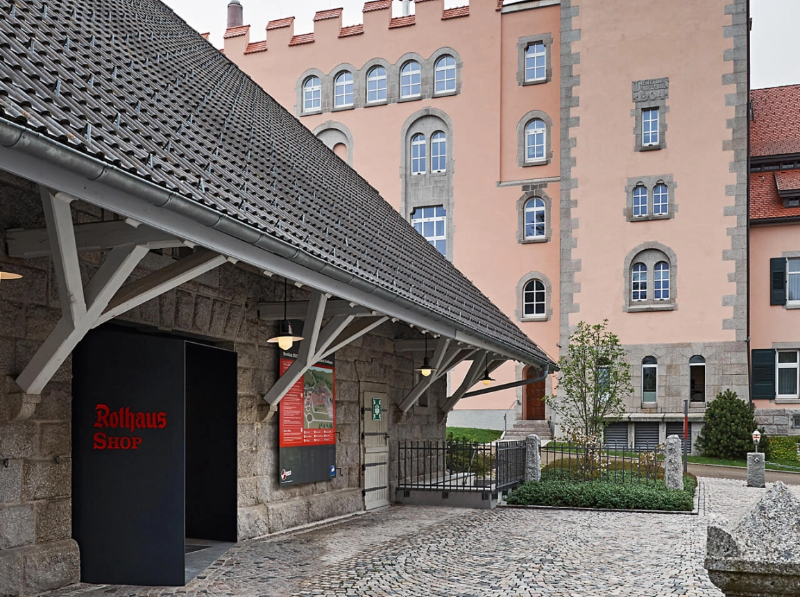 brewery fanshop - beer - conception and realization - Rothaus Grafenhausen - facade with entrance - next to traditional brewery building
