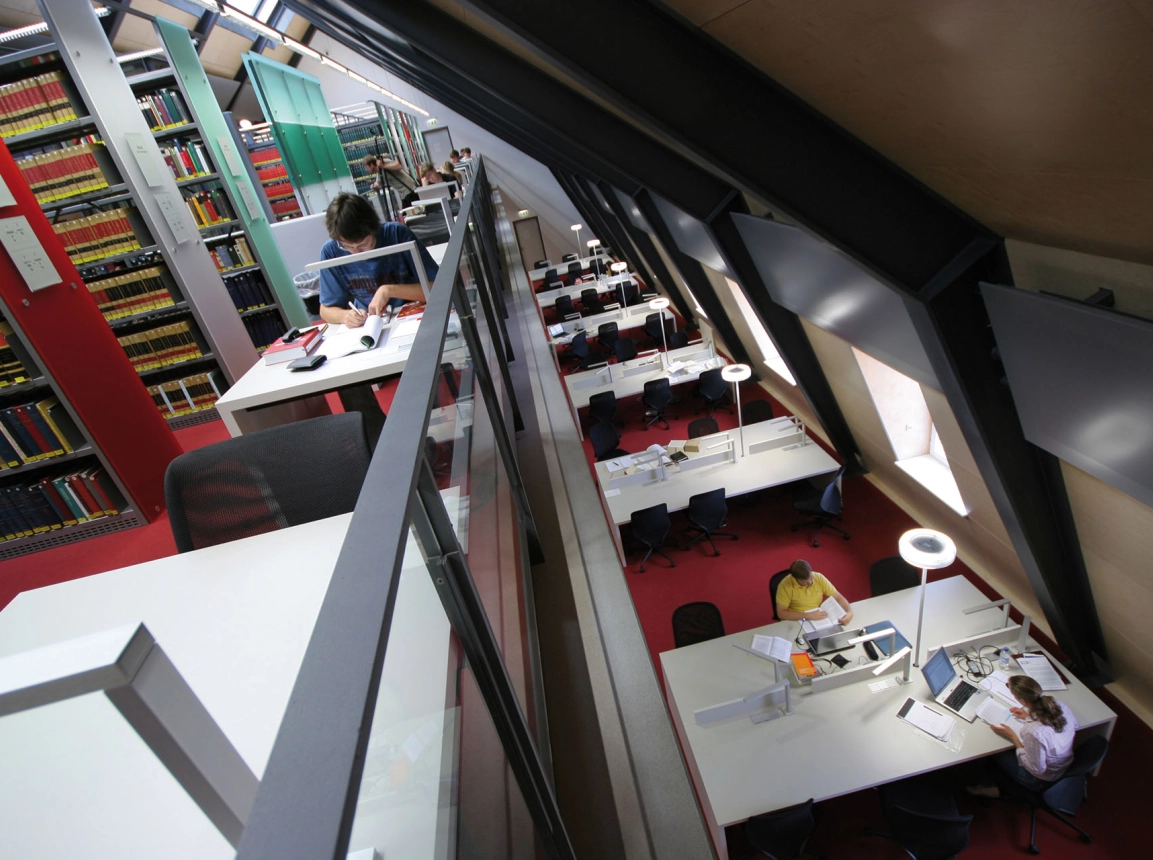 Revitalisation - Castle of Mannheim - library gallery and workspaces