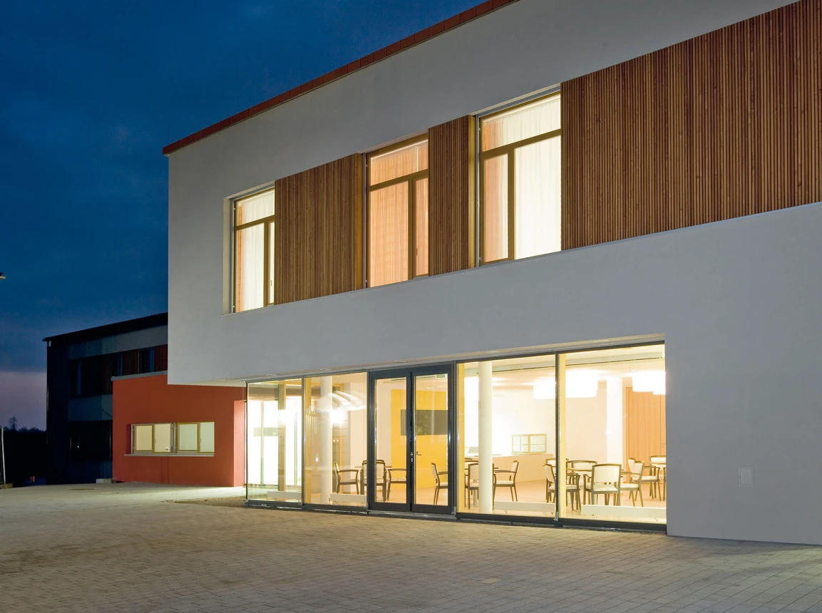 senior care home - Retirement Home House Benedikt Pentling - outside by night