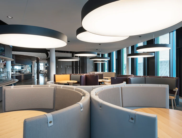 mixed-used building complex - new design - Skyloop Stuttgart - restaurant area - furniture