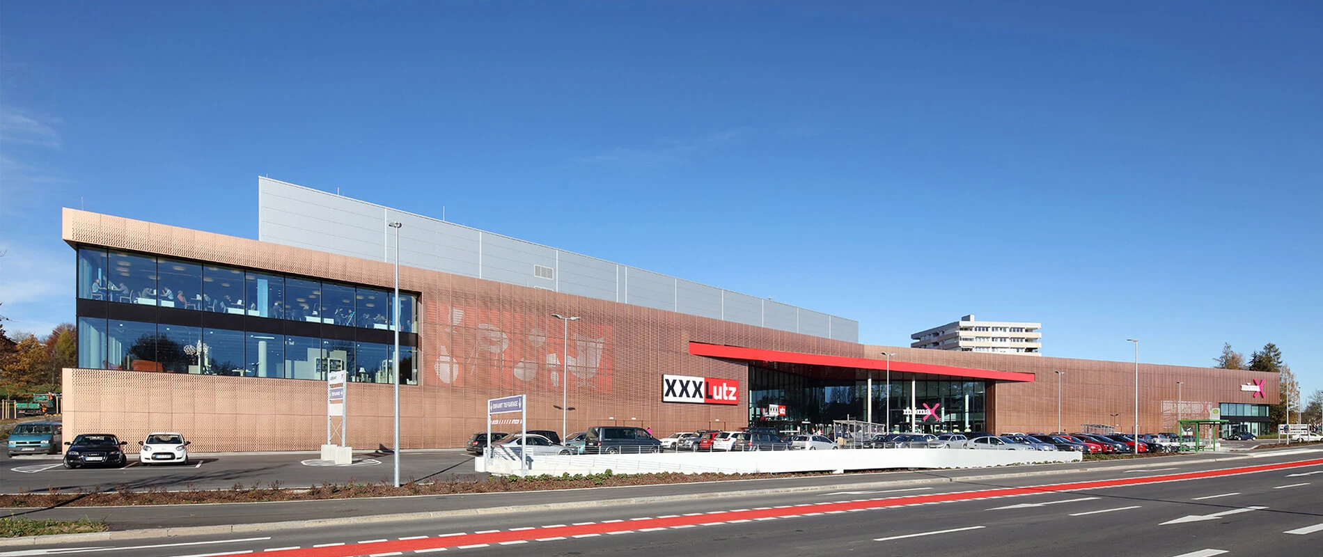 furniture store - new construction - XXXLutz Kempten - street view - copper facade 2