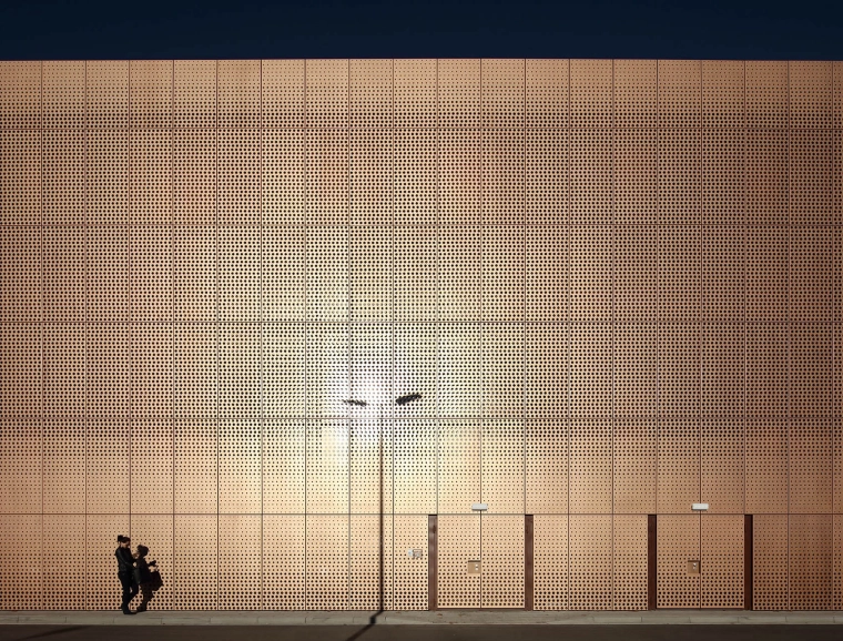 furniture store - new construction - XXXLutz Kempten - copper facade - close up